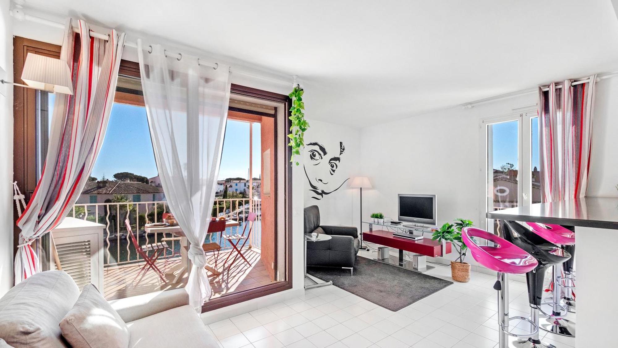 Casa Nostra, Port-Grimaud, Vue Sur Les Canaux Exteriör bild