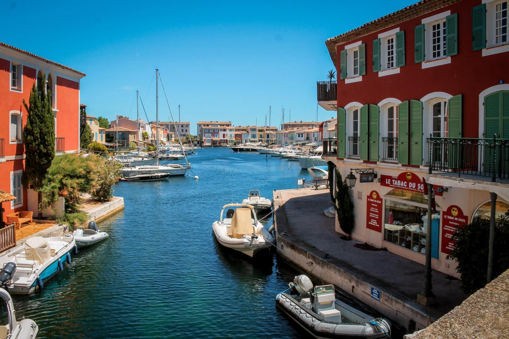 Casa Nostra, Port-Grimaud, Vue Sur Les Canaux Exteriör bild